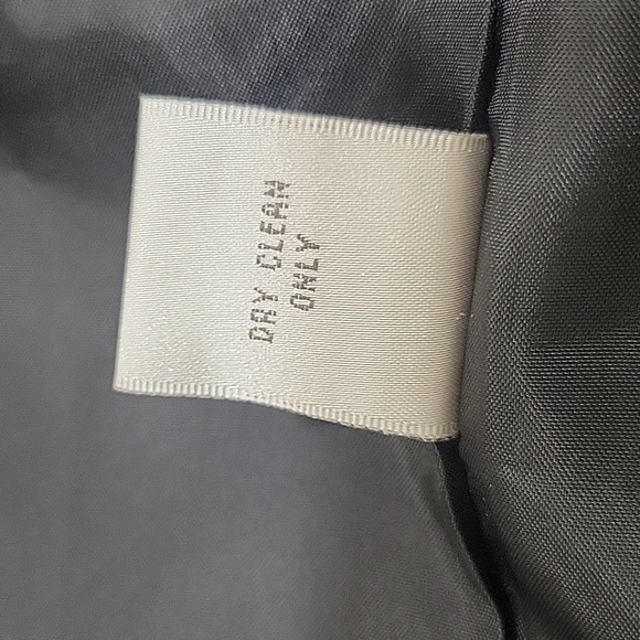 Pre-Owned Larry Levine Black Two-Button Fully Lined Blazer for Dressbarn - Picture 7 of 8